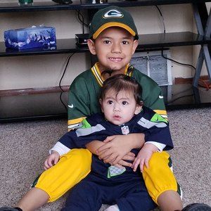 Meet your Posher, Eduardo